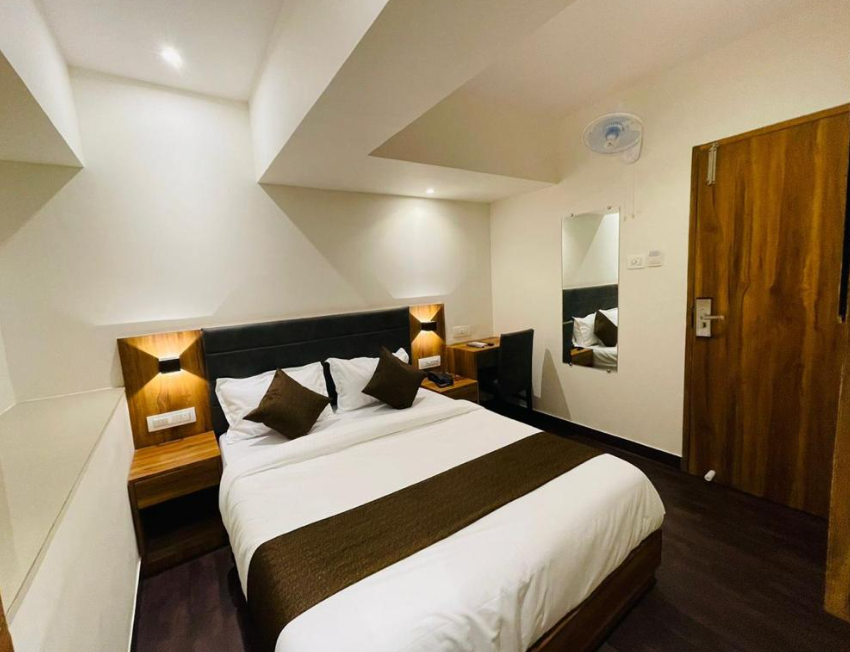 1 x Deluxe Room
